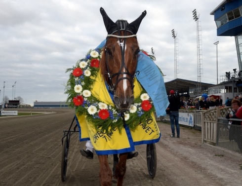 Han styrde tidigt Balfour till ledningen