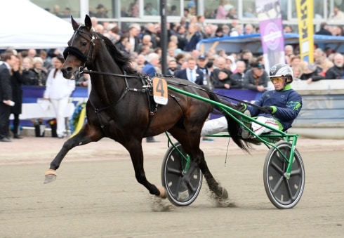 Siktar på att leda runt om 