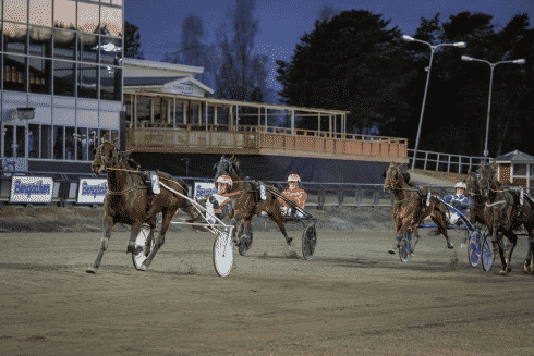 Inför V75 Romme: "Vi har fått ett bra läge bakom bilen"