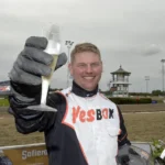 Inför V75 (torsdag): Spännande start på påsken för Wallin fredrik wallin skalar efter derbysegern 1440x917 jpg