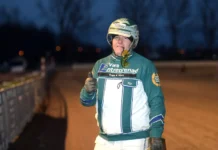 Inför V86: Spännande på Solvalla för Stenströmer ulf stenstromer tummen upp efter segern med great time trot 1440x962 jpg
