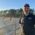 Inför GS75 (fredag): Mattias Djuse drar igång med två obesegrade hästar mattias djuse i kvallssol jpg