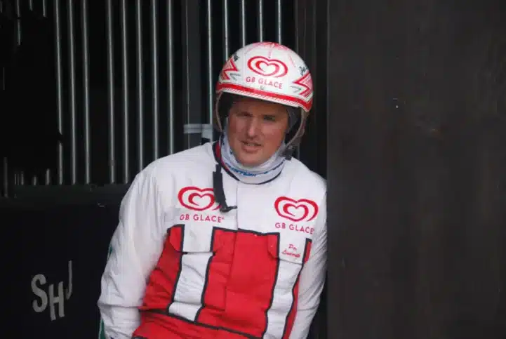 per linderoth i stallet 1440x964 jpg