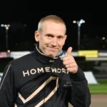 Inför V85 HALMSTAD: Martinsson central i miljonjakten eric martinsson tummen upp efter v86 segern 1440x948 jpg