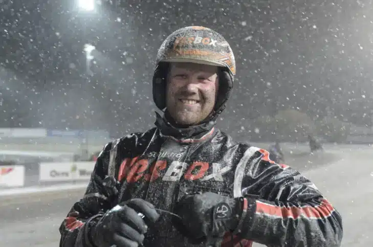 oskar kylin blom i snoovader 1440x954 jpg