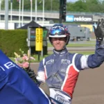 Inför V86: ”Har tagit enorma kliv – från ledningen är det hästen att slå” anders eriksson vinkar bakom tyson renegade 1440x929 jpg