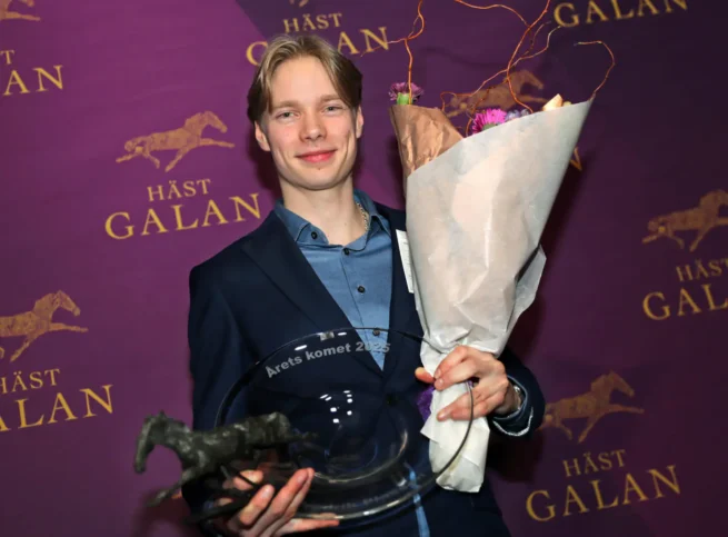 fredrik plassen arets komet 2 1440x1062 jpg