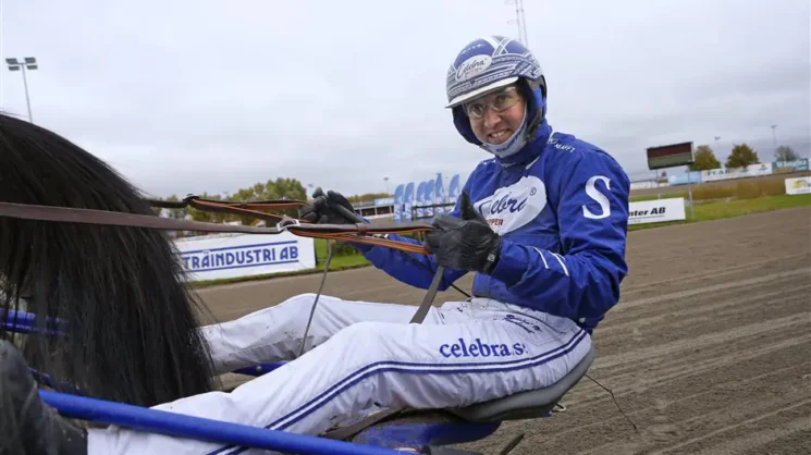 Allsvenska kuskligan: Skoglund klättrar