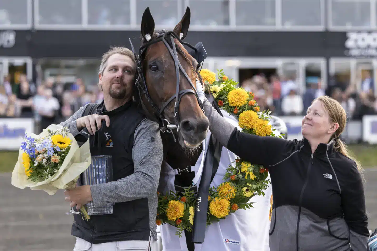 francesco zet med daniel och lina 1440x960 jpg
